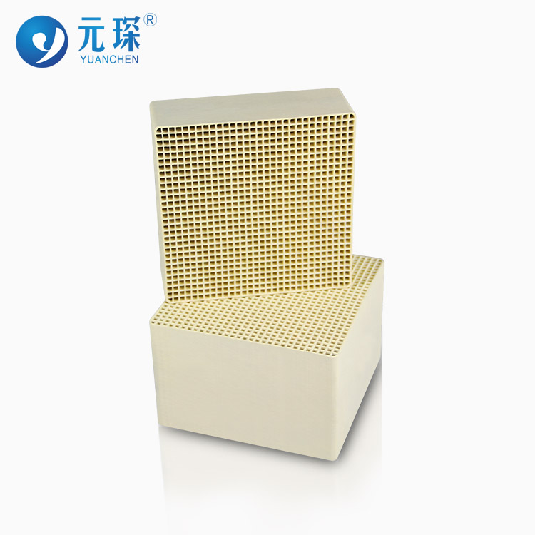 解析SCR蜂窝式催化剂内部裂纹的形成原因