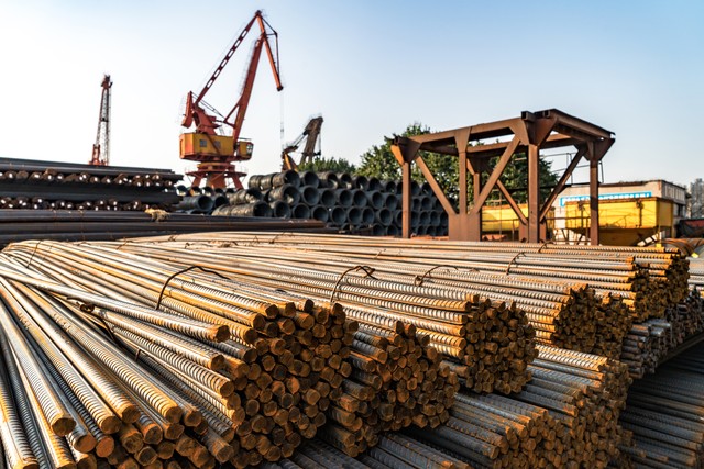 智慧钢铁寻源：从传统采购到高效智能化的转型策略